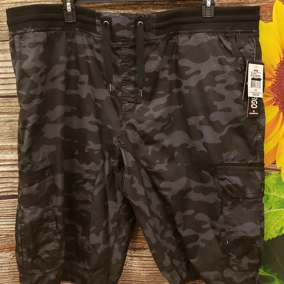 South Pole Other - South pole Men's big & tall cargo shorts 5XB NWT